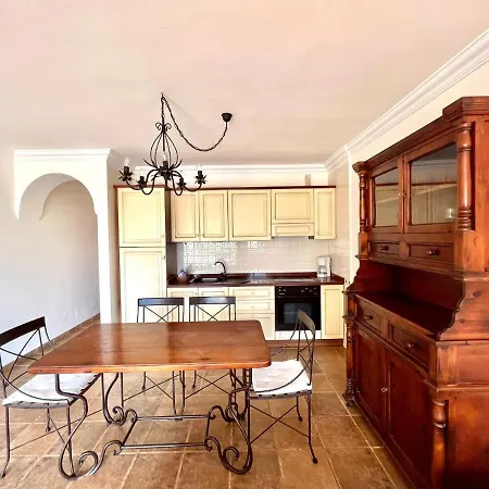 Cozy Ap1, Pool Y Free Wifi In Common Areas, Front Of The Ocean,playa Roques * Los Realejos
